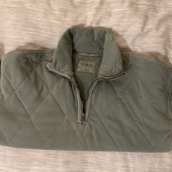 Abercrombie & Fitch Sweaters - Quilted 1/4 zip